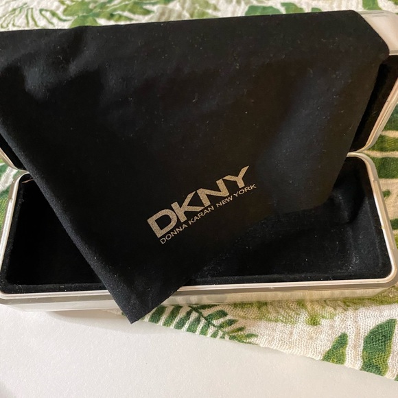 DKNY Clear/white Hard Glasses Case - Picture 7 of 10